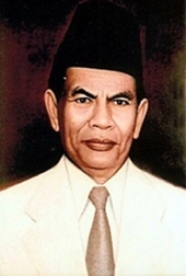 Mr. Prof. Mohammad Yamin, S.H. (lahir di Talawi, Sawahlunto, Sumatera Barat, 24 Agustus 1903 – meninggal di Jakarta, 17 Oktober 1962 pada umur 59 tahun)